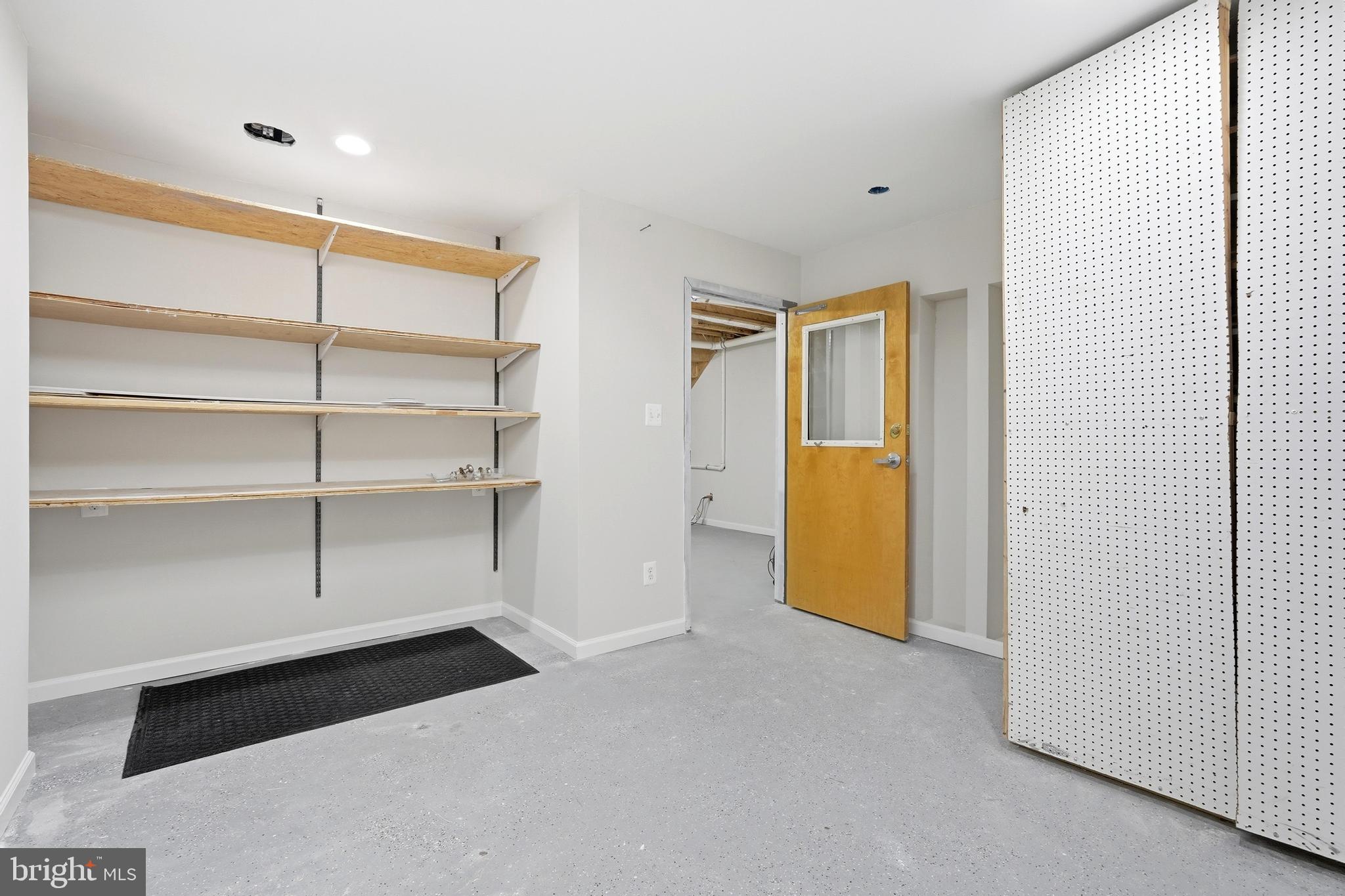 BELMONT COUNTRY CLUB - Residential