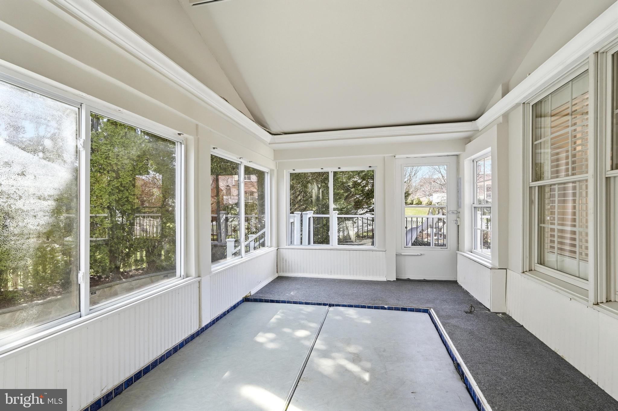 BELMONT COUNTRY CLUB - Residential