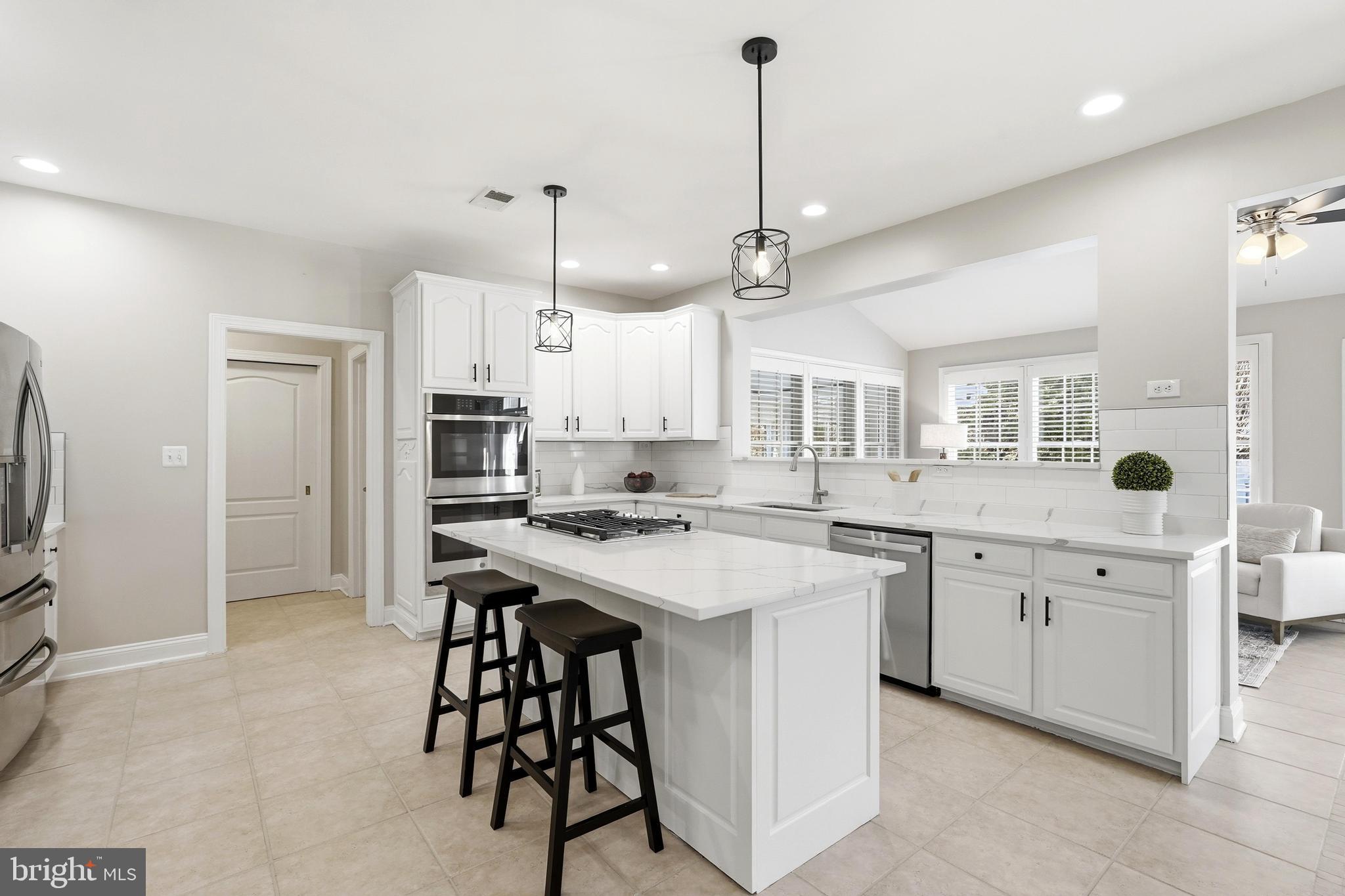 BELMONT COUNTRY CLUB - Residential