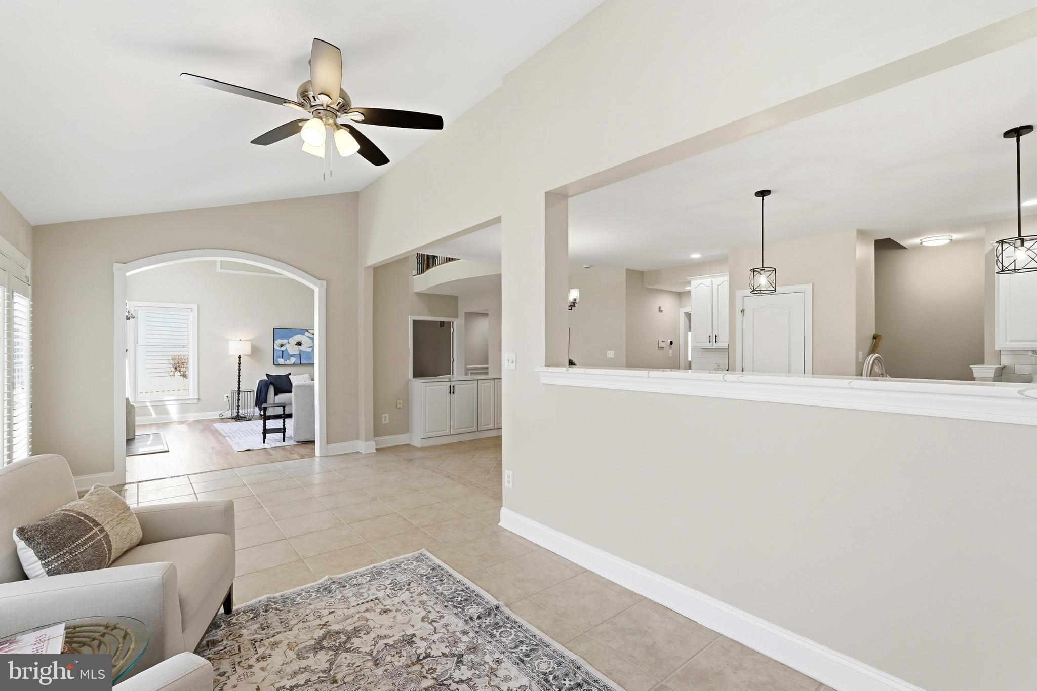 BELMONT COUNTRY CLUB - Residential