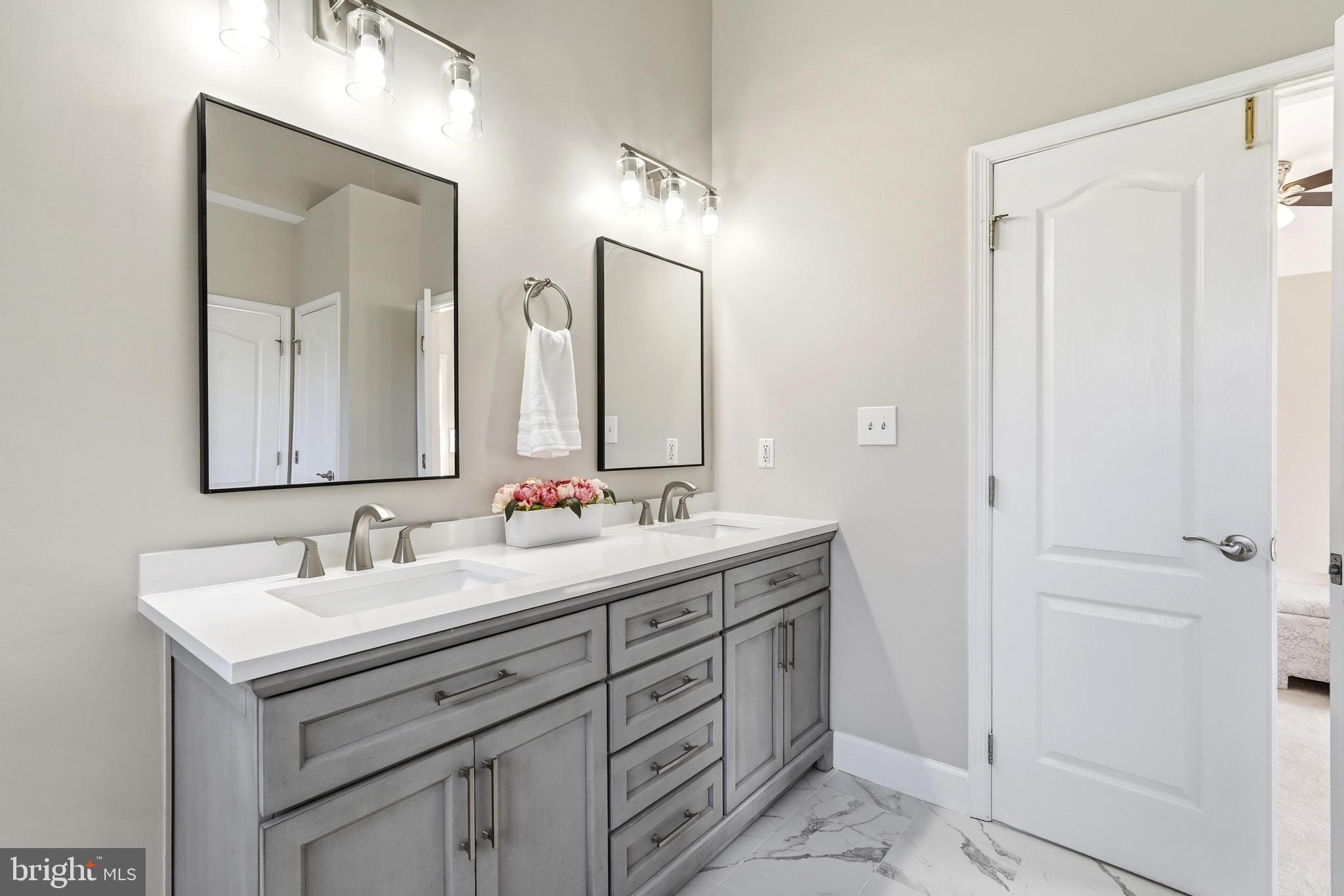 BELMONT COUNTRY CLUB - Residential