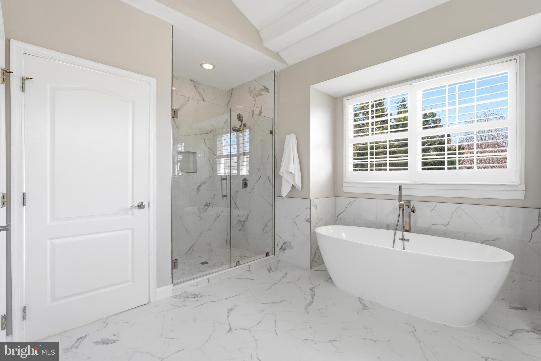 BELMONT COUNTRY CLUB - Residential