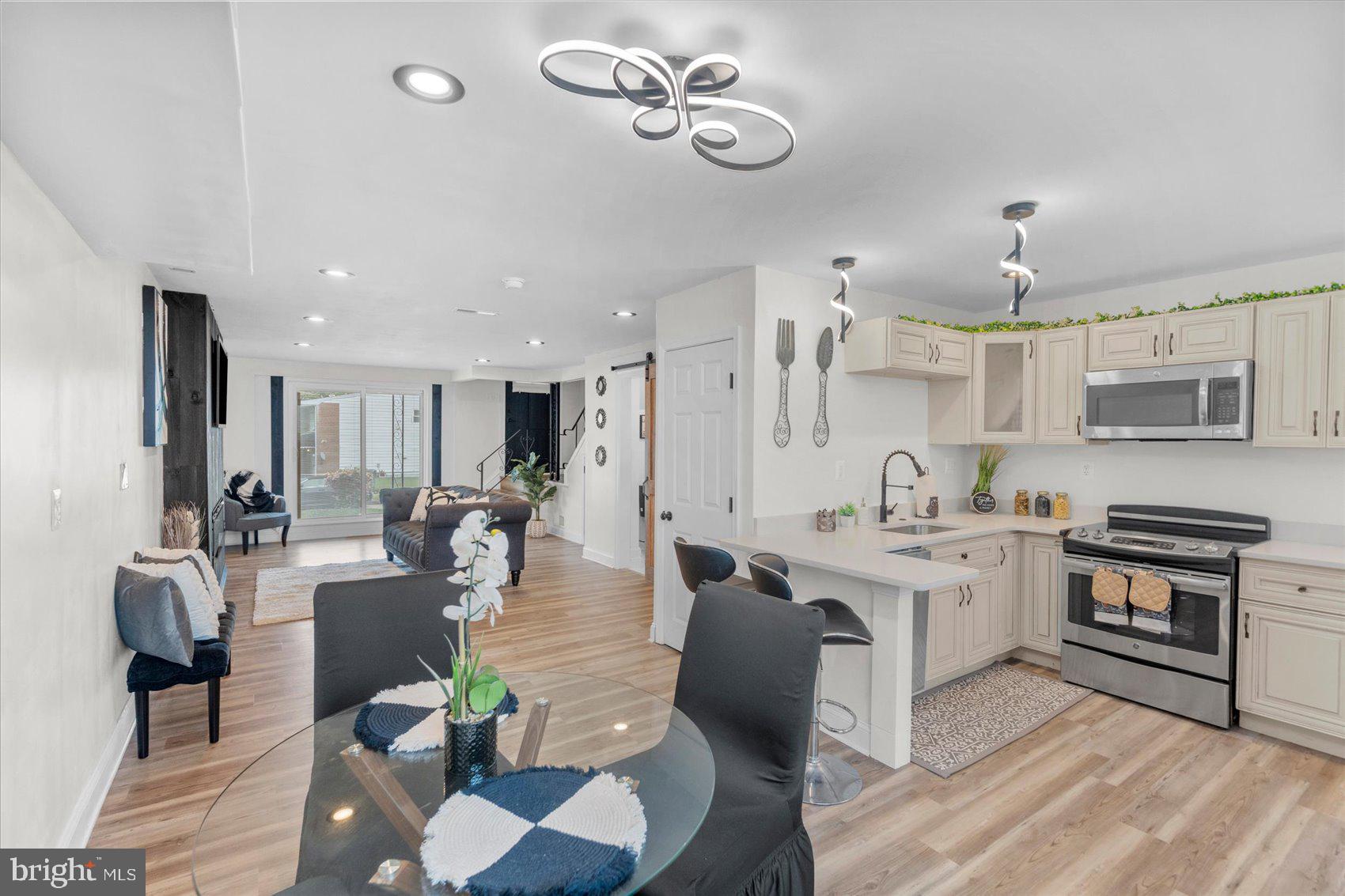 FRANKFORD - Residential