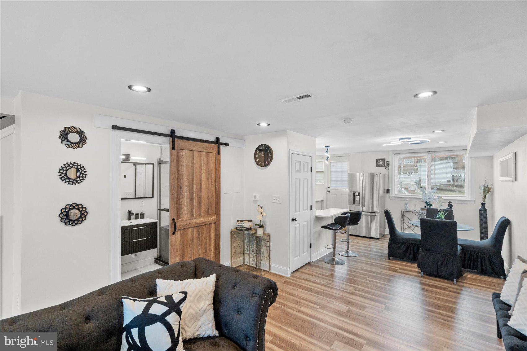 FRANKFORD - Residential