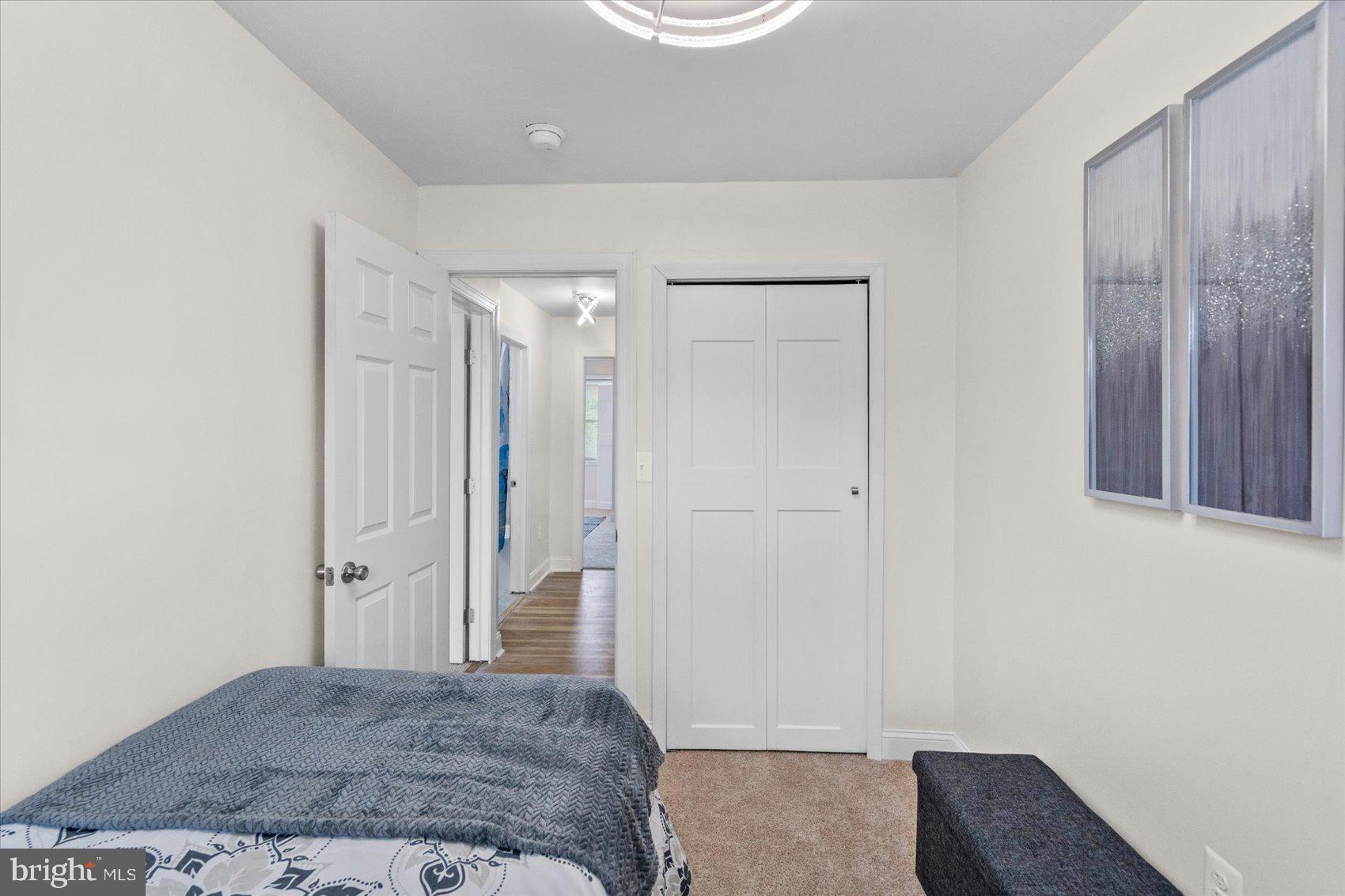 FRANKFORD - Residential