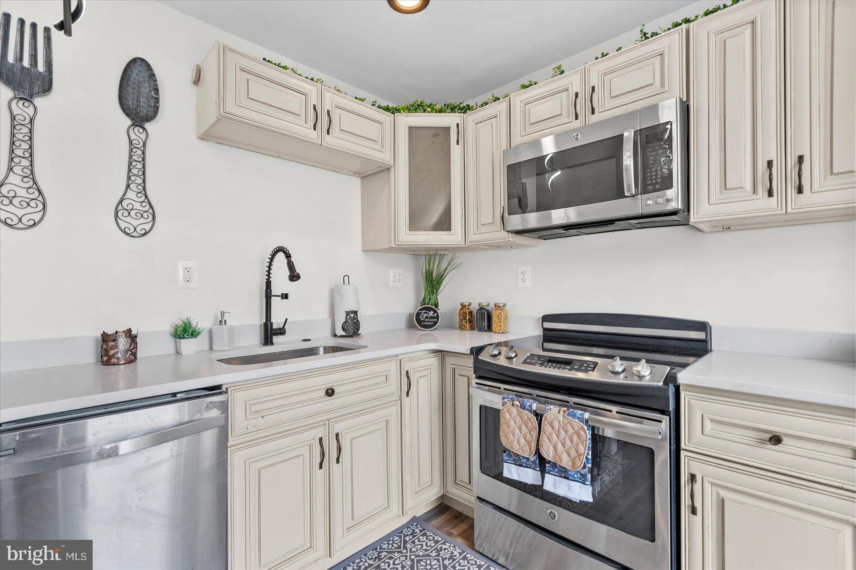 FRANKFORD - Residential