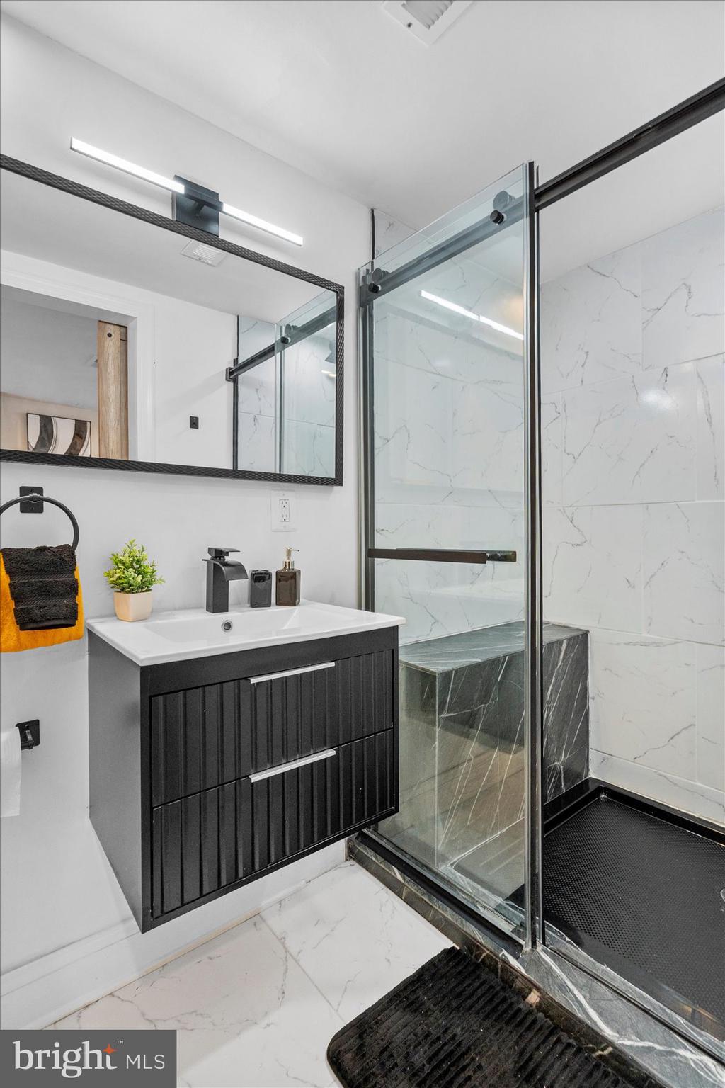 FRANKFORD - Residential