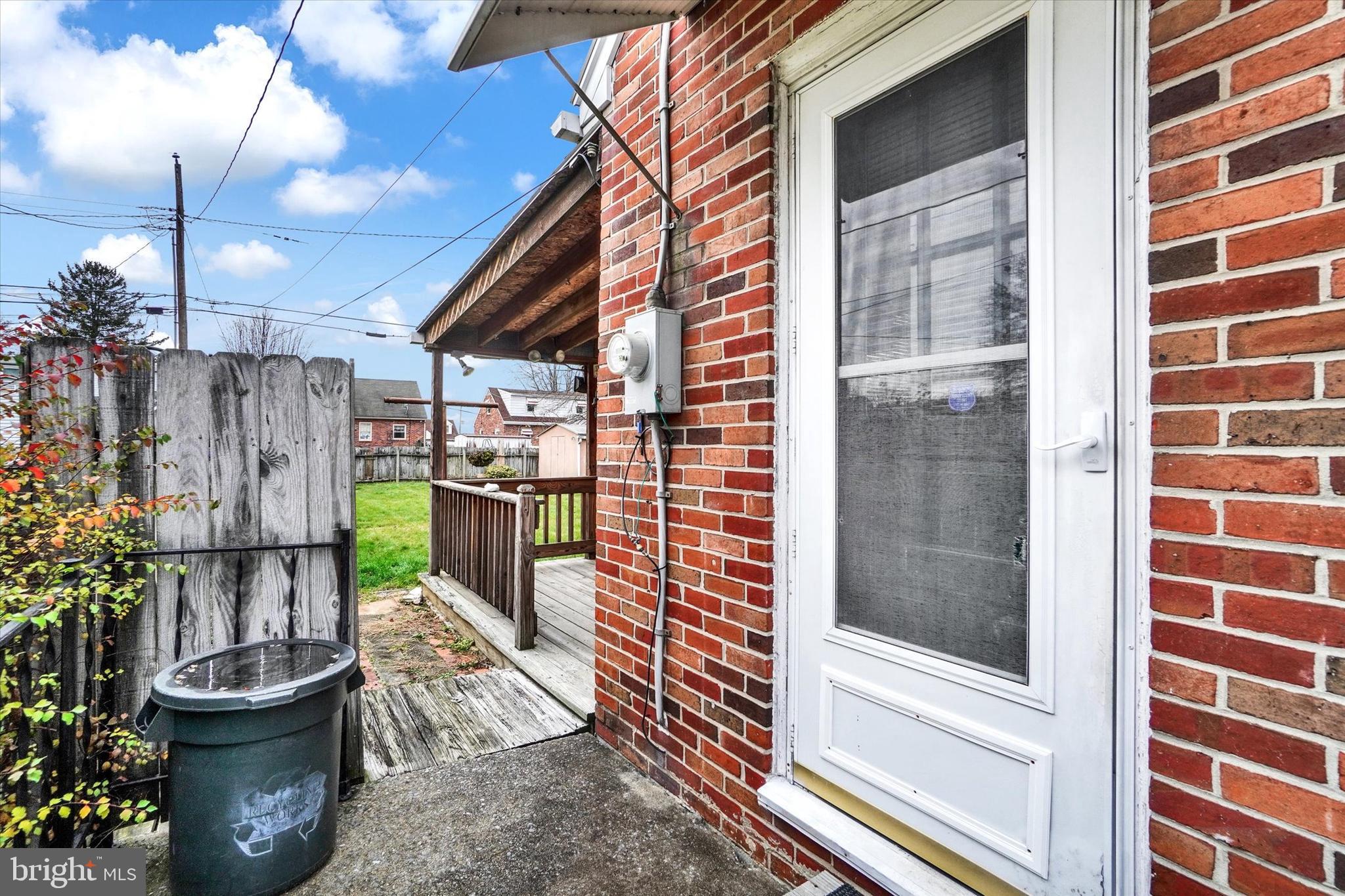 EDGEWOOD ROAD - Residential