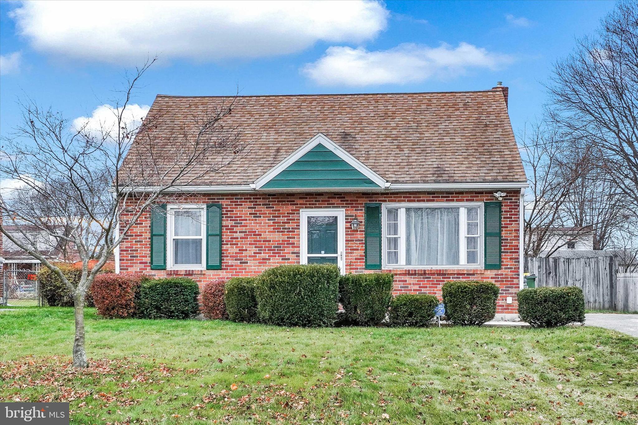 EDGEWOOD ROAD - Residential