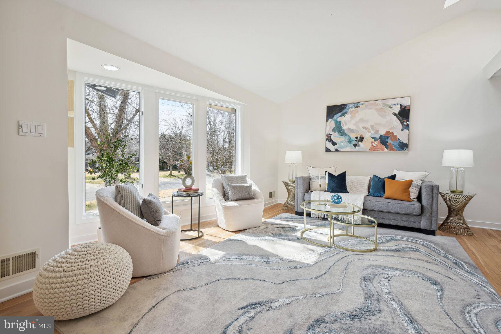 COUNTRY CLUB FOREST - Residential