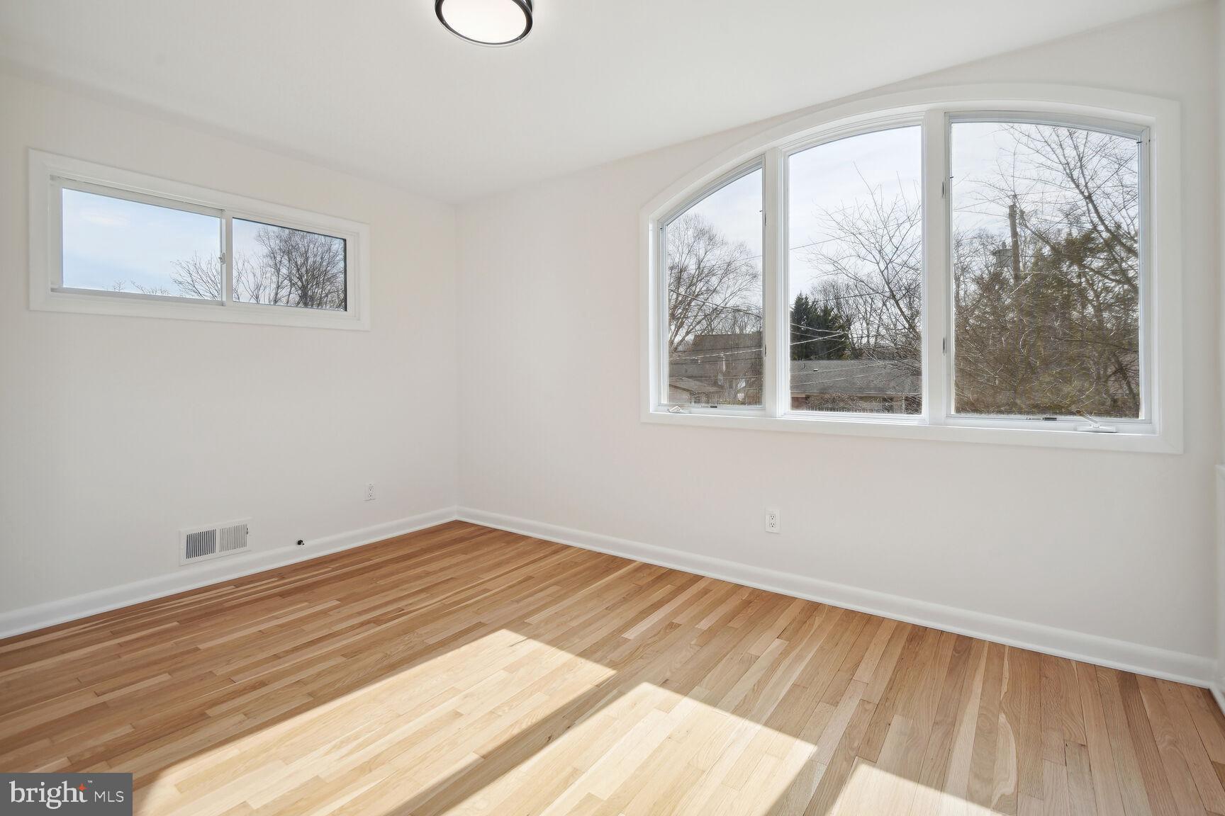 COUNTRY CLUB FOREST - Residential