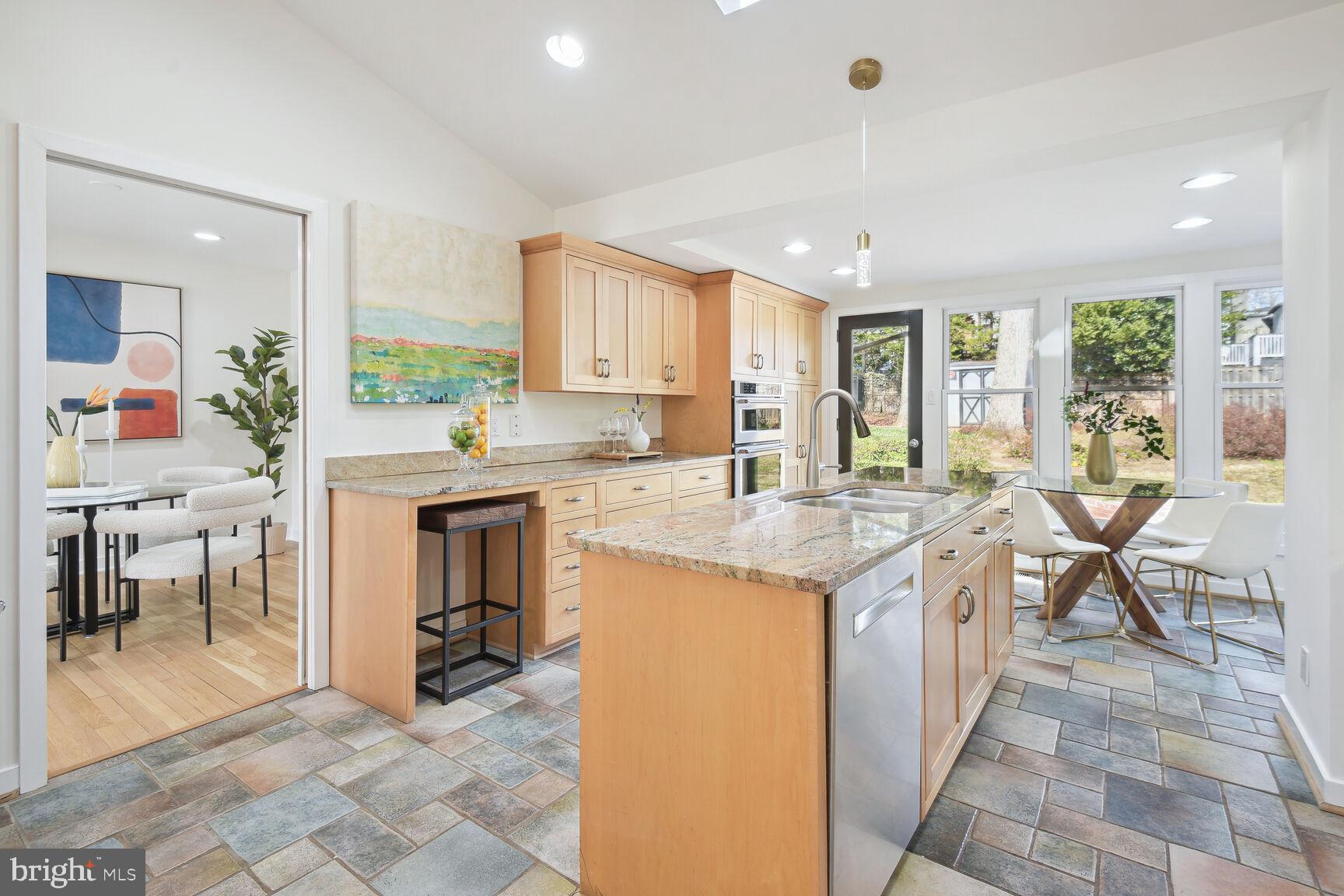 COUNTRY CLUB FOREST - Residential