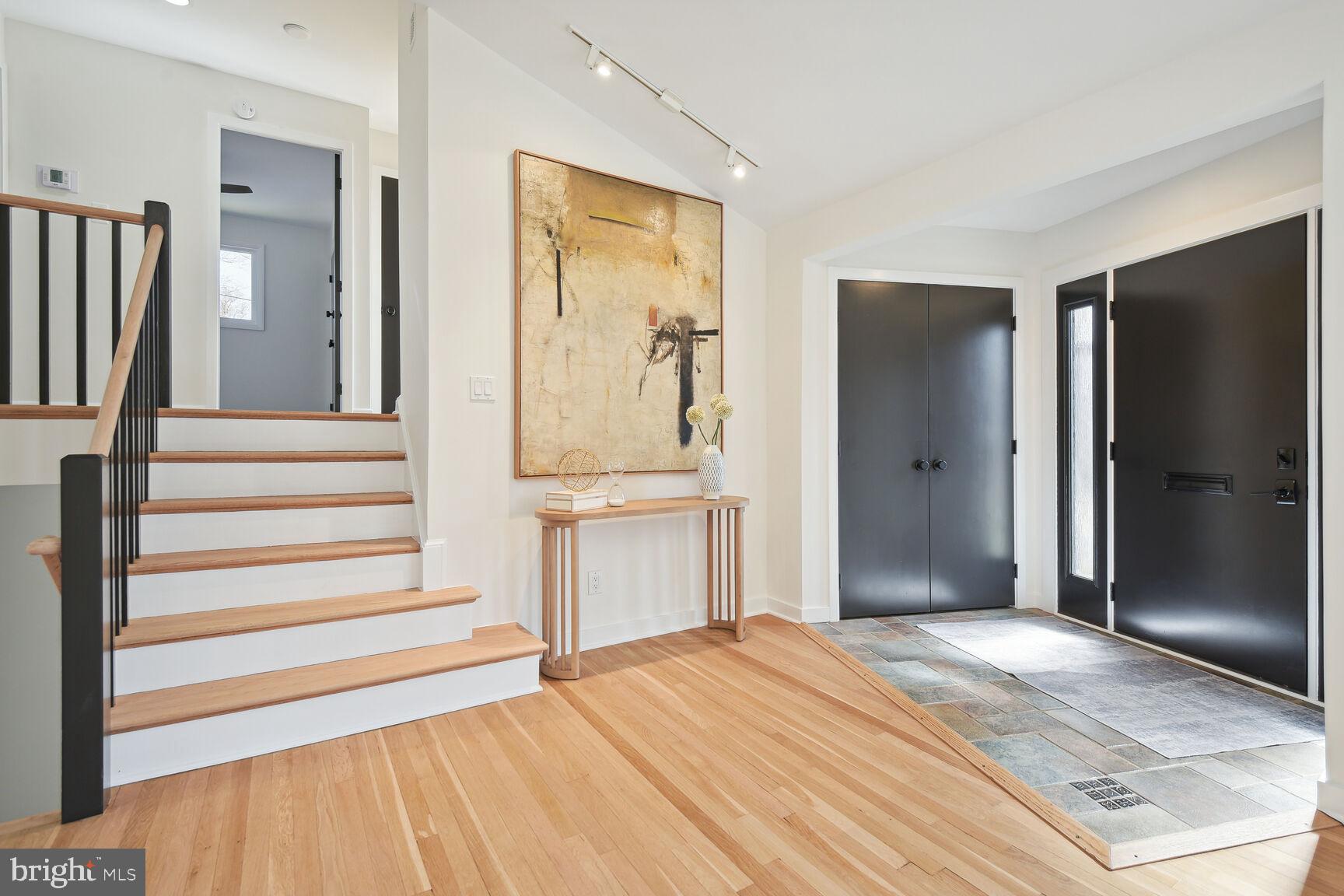 COUNTRY CLUB FOREST - Residential