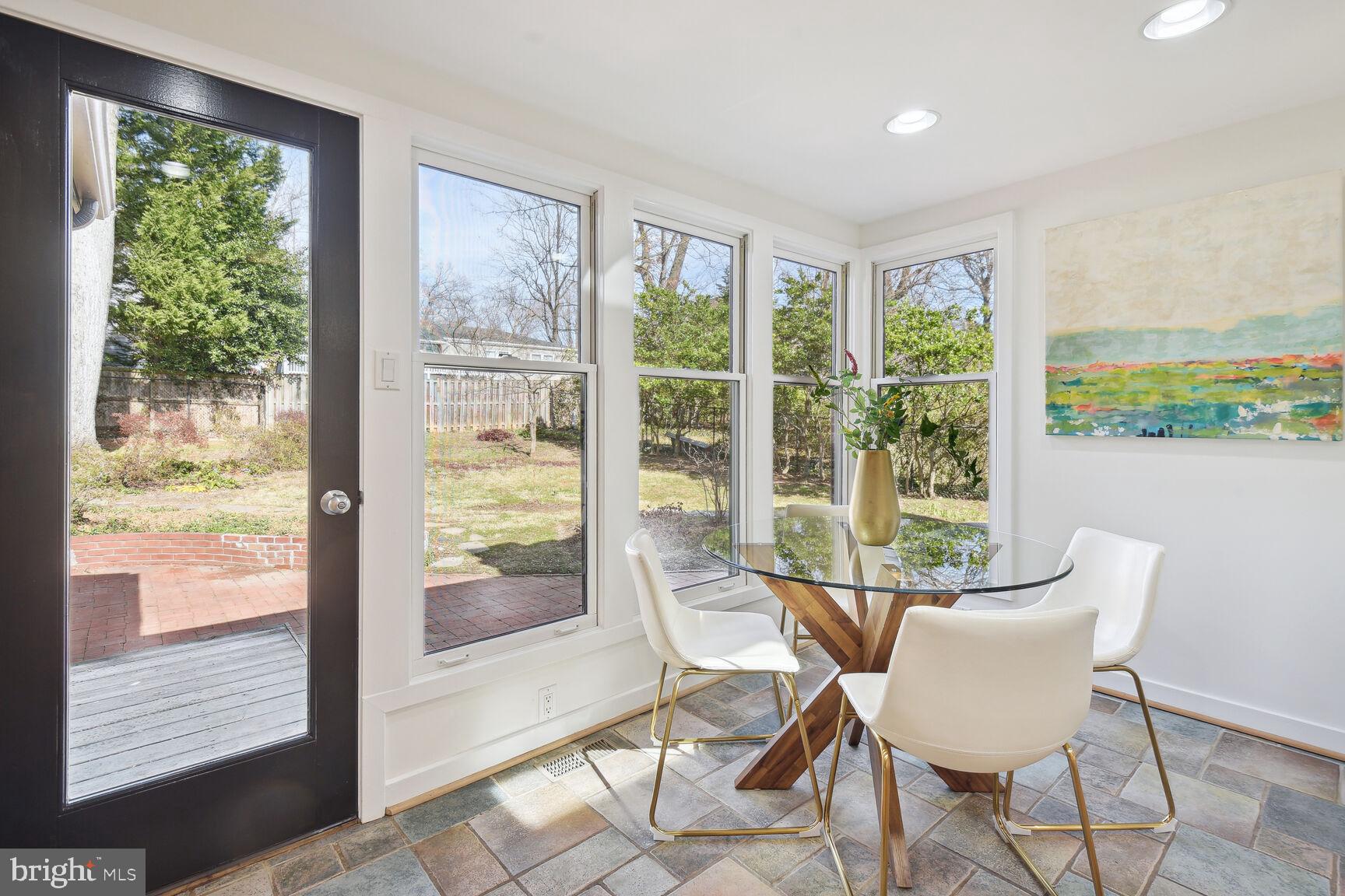 COUNTRY CLUB FOREST - Residential