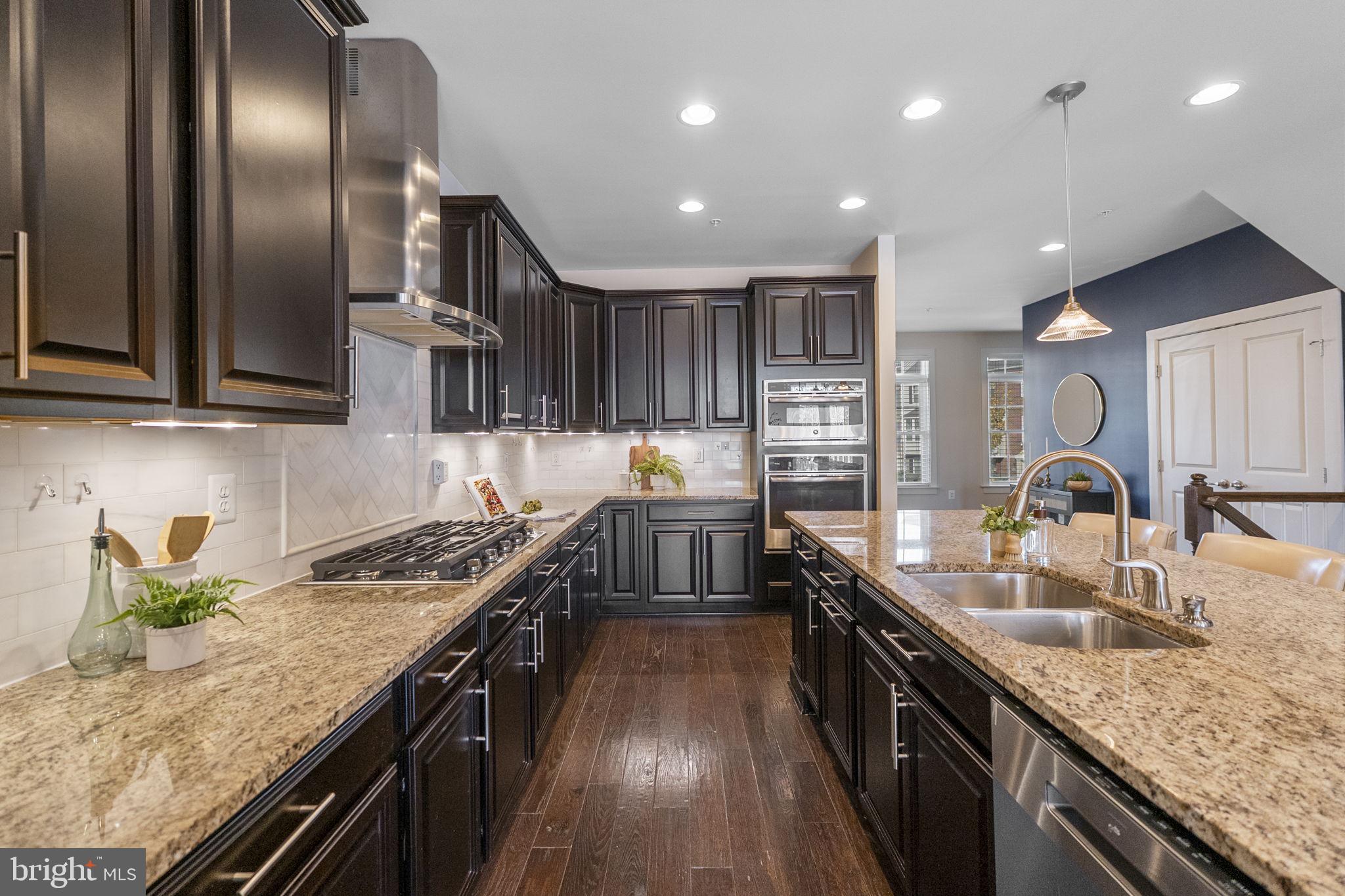 5313 STREAM BANK LANE