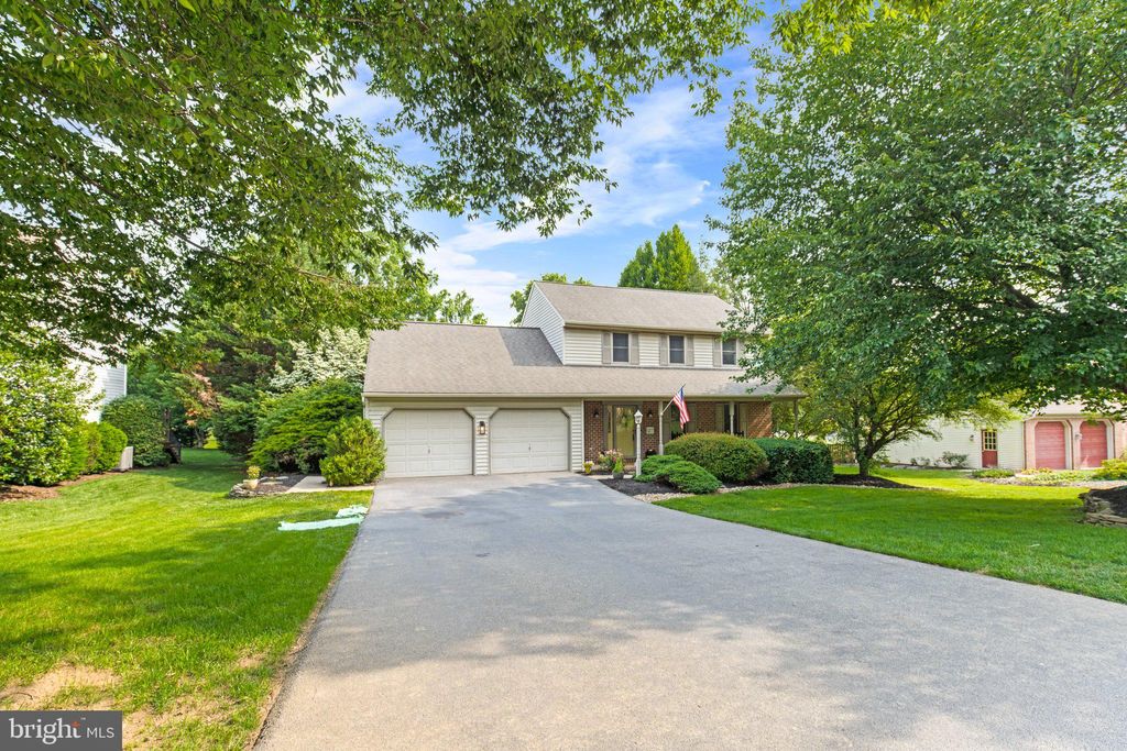 Photo of 1024 Shadowstone Drive, LANCASTER, PA 17603 (MLS # PALA2071112)