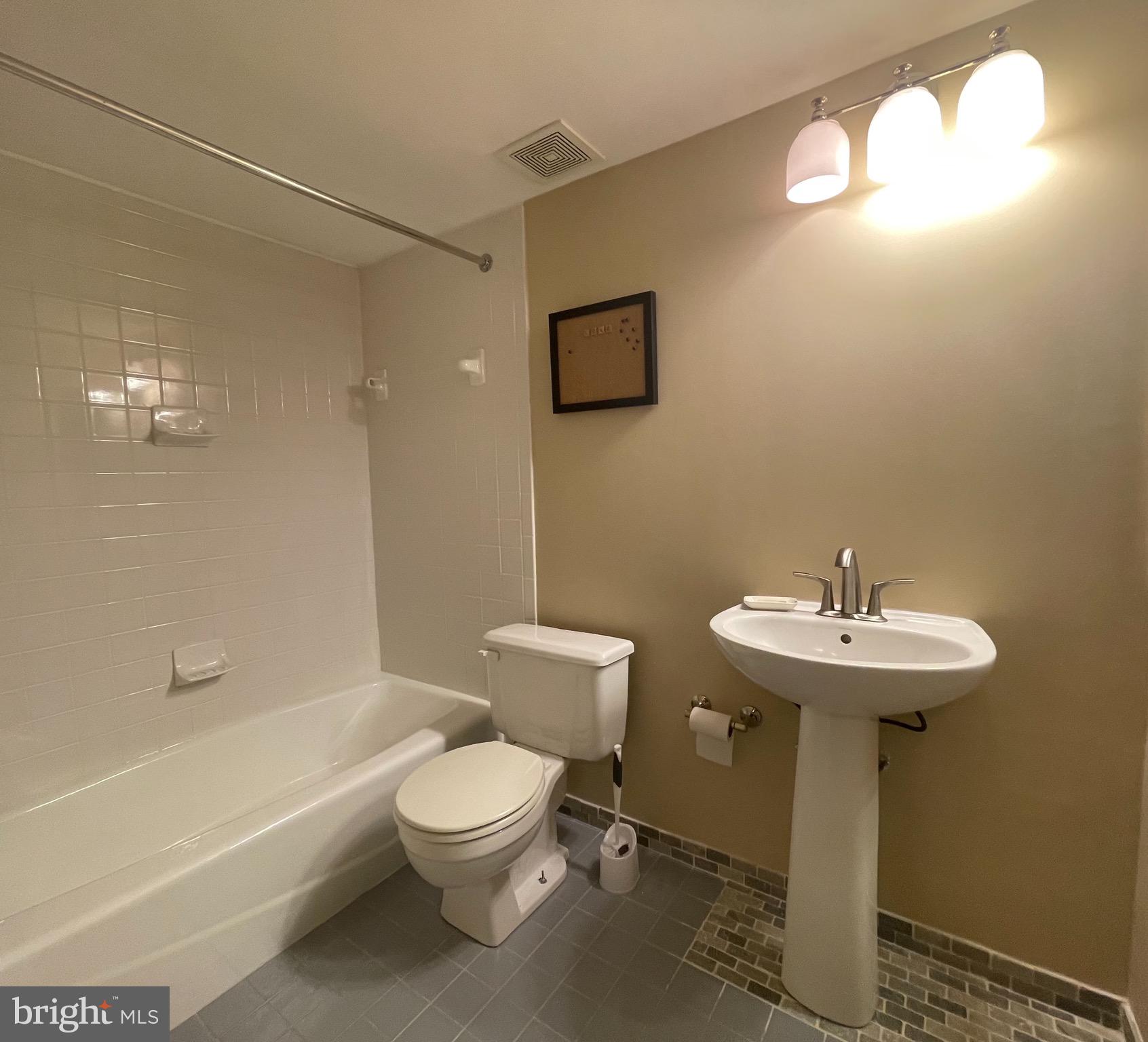 GLEN ALLEN - Residential