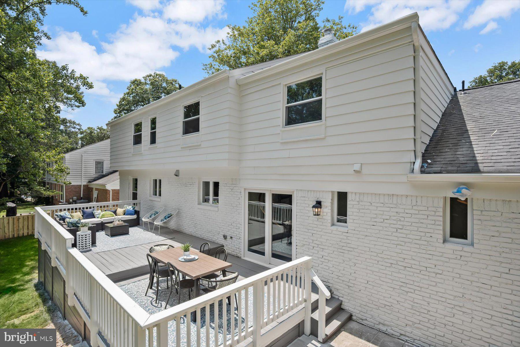 FOX HILLS - Residential