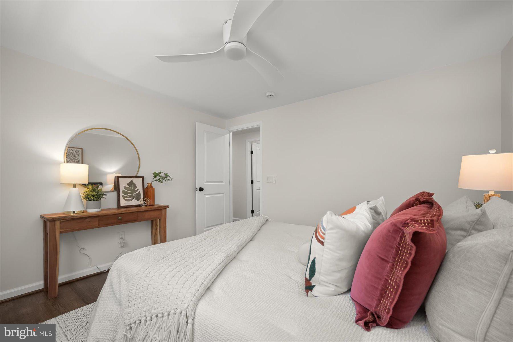 FOX HILLS - Residential