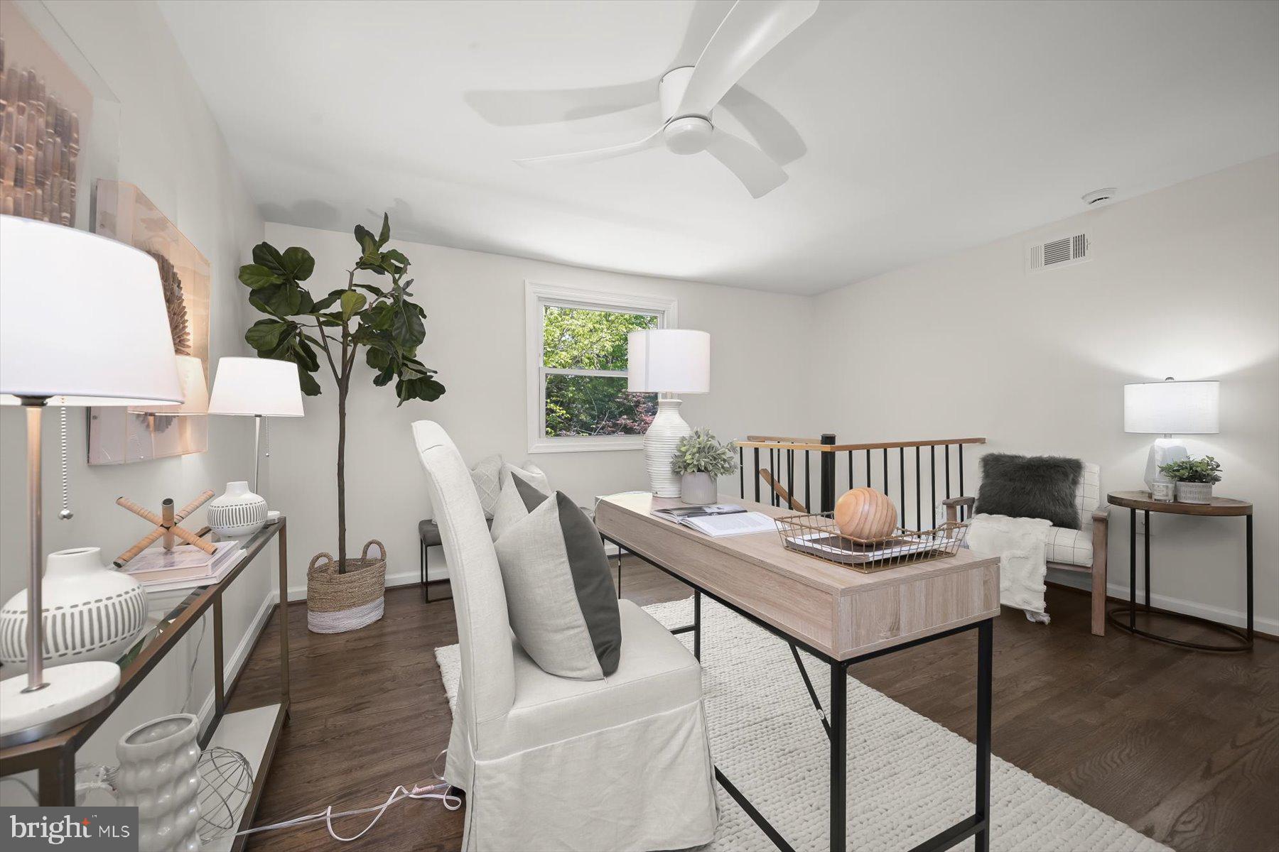 FOX HILLS - Residential