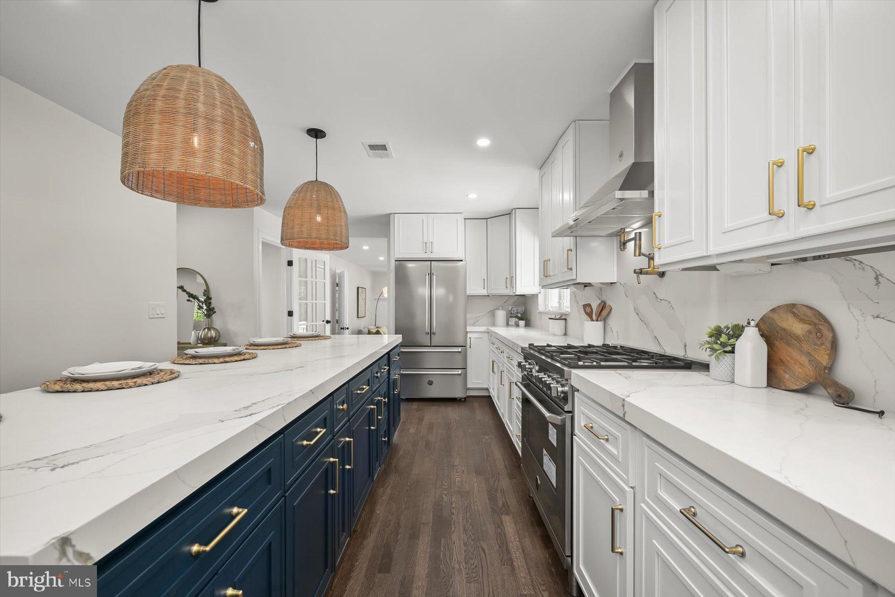 FOX HILLS - Residential