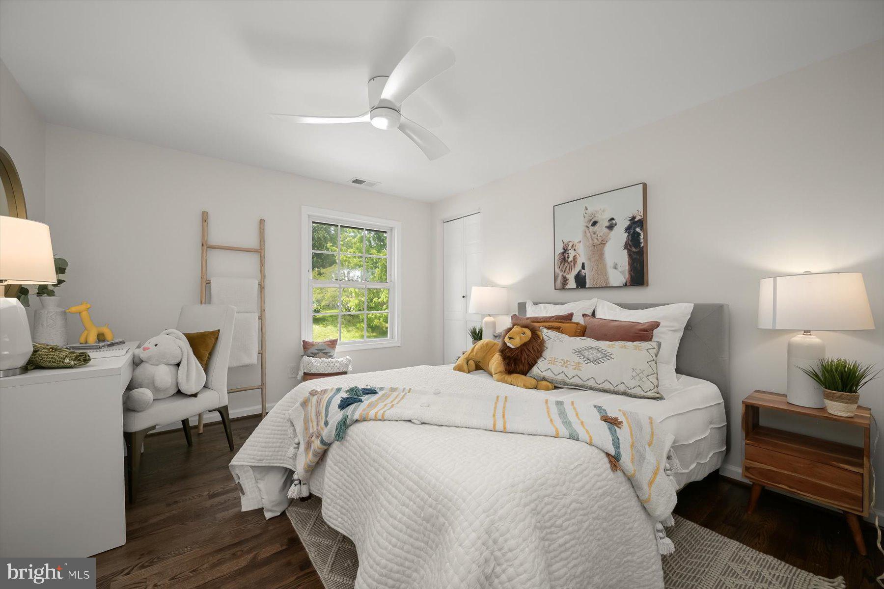 FOX HILLS - Residential