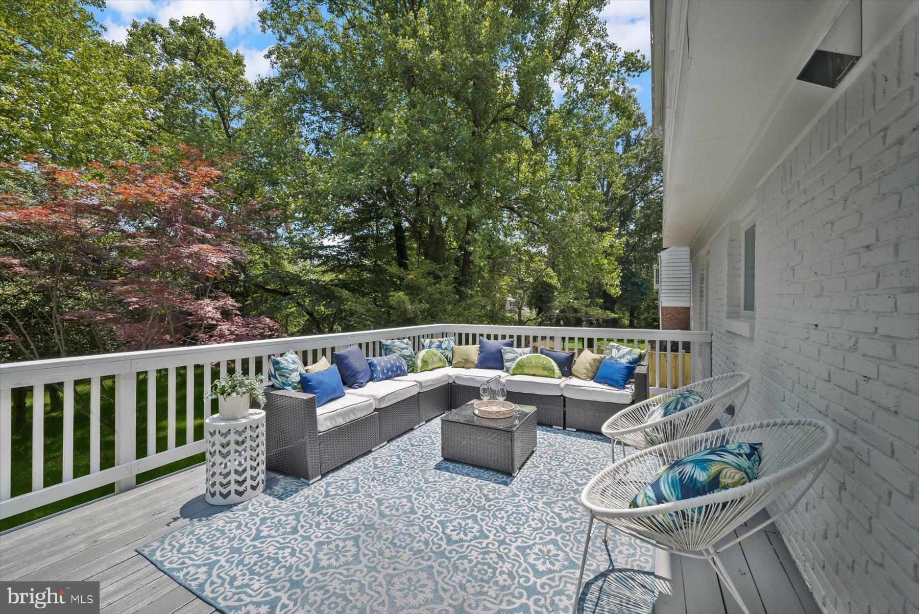 FOX HILLS - Residential