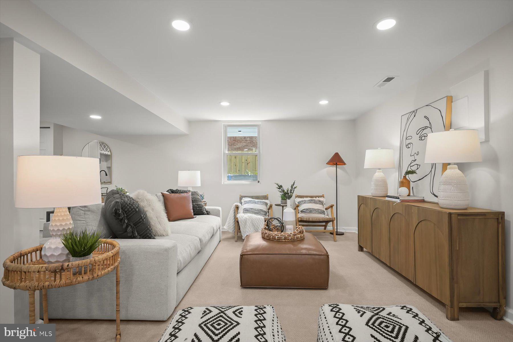 FOX HILLS - Residential