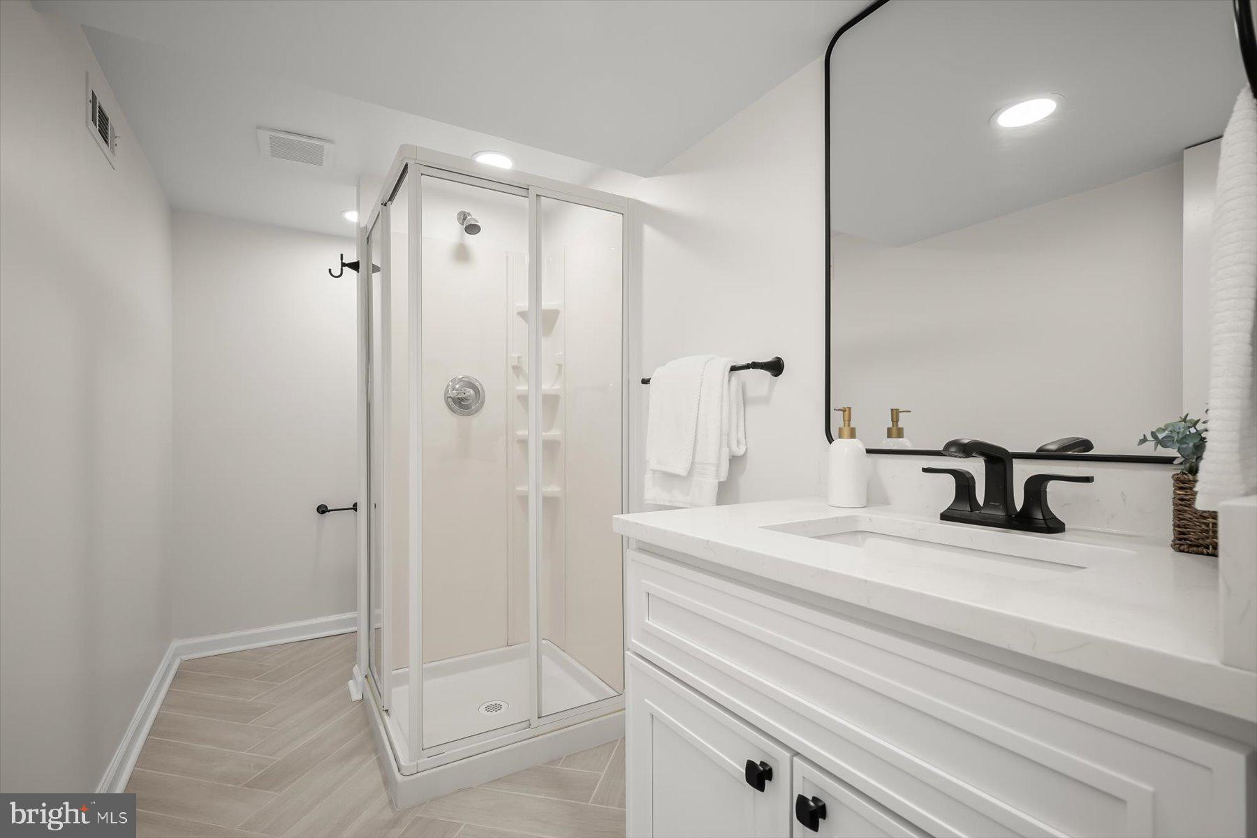 FOX HILLS - Residential