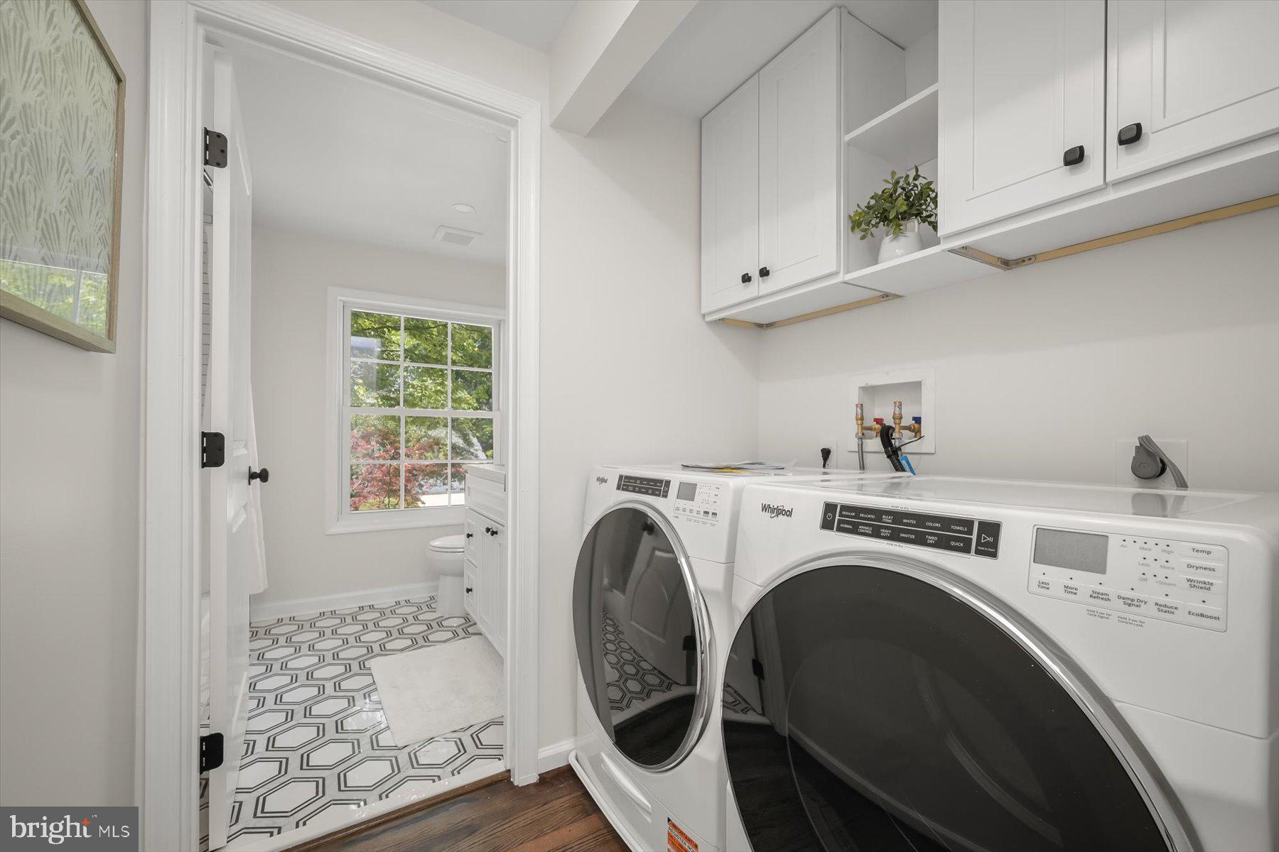 FOX HILLS - Residential