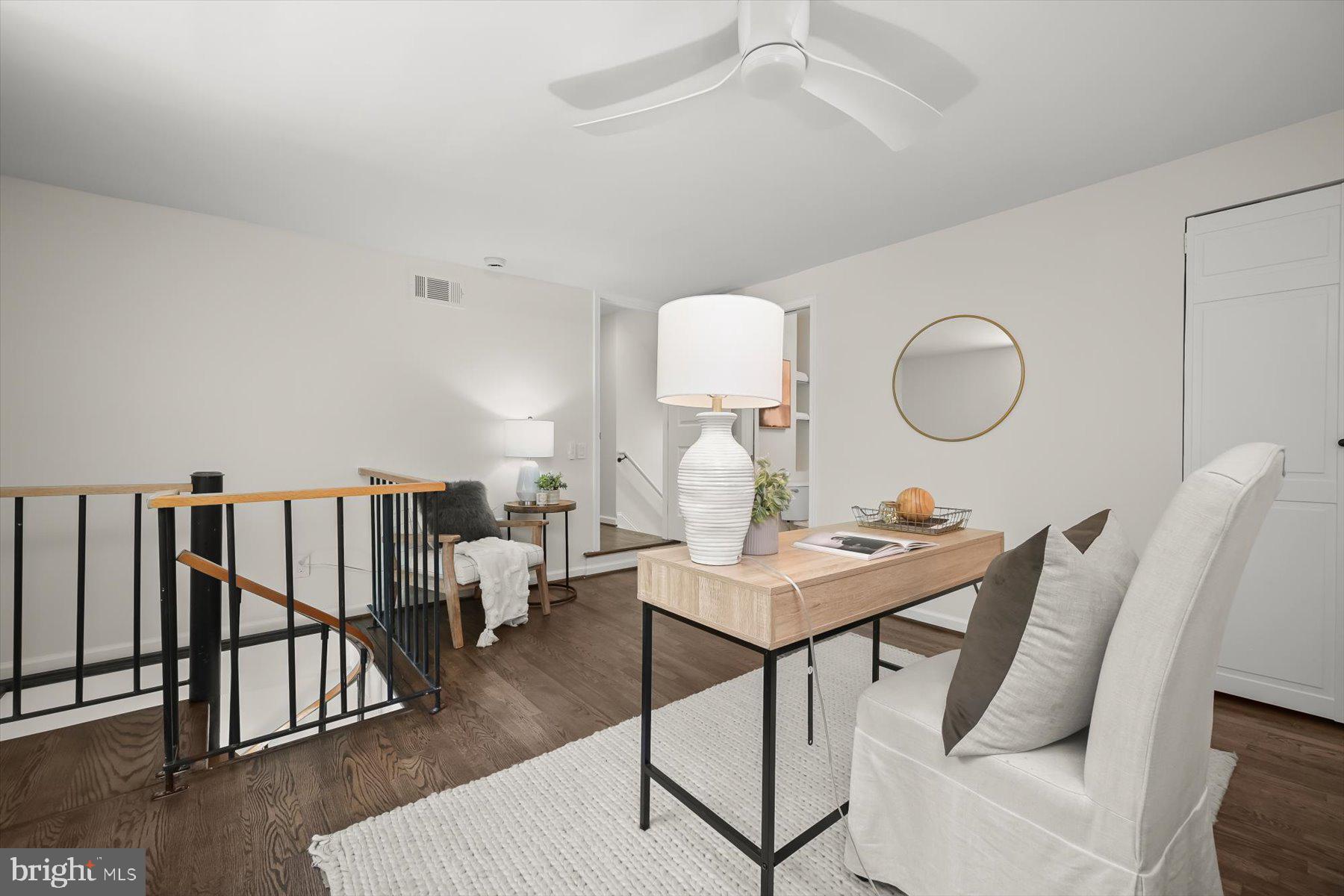 FOX HILLS - Residential