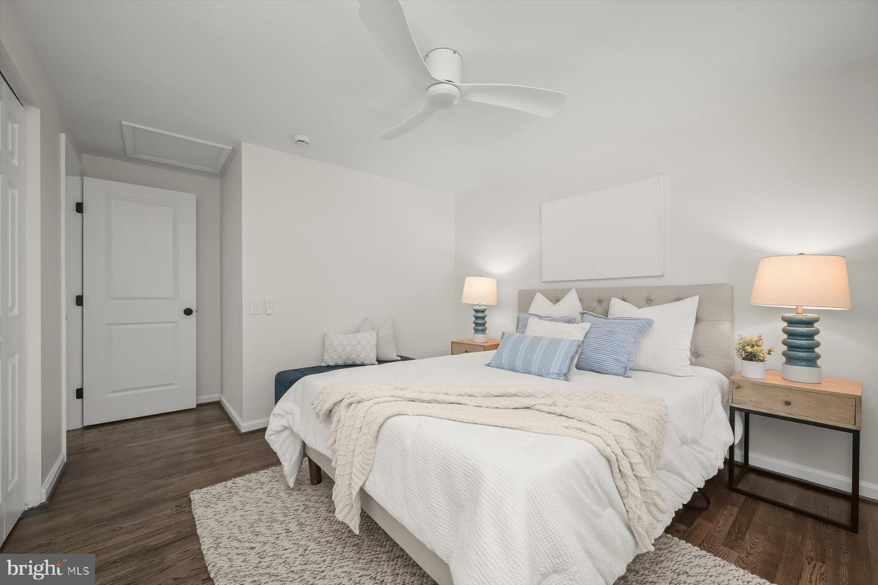 FOX HILLS - Residential