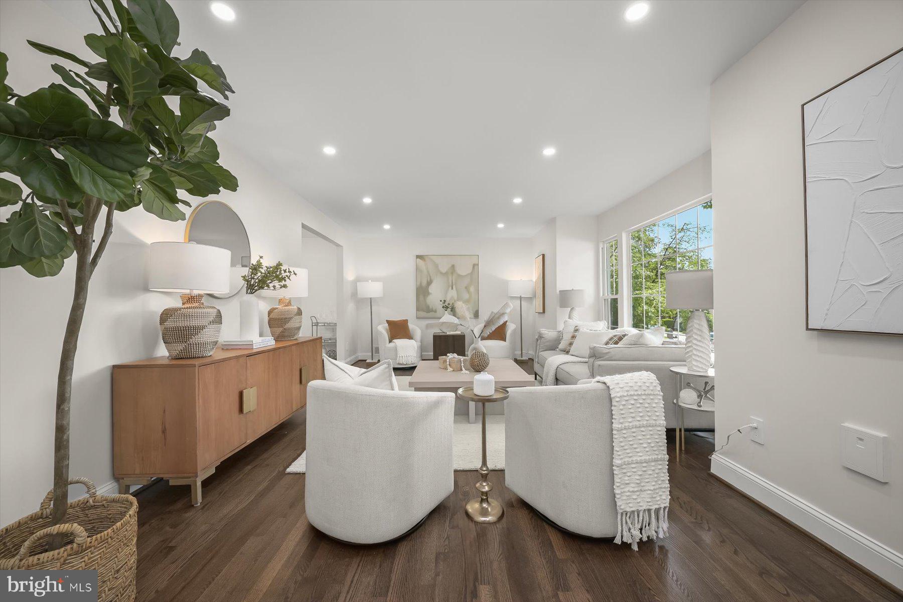 11003 HUNT CLUB DRIVE