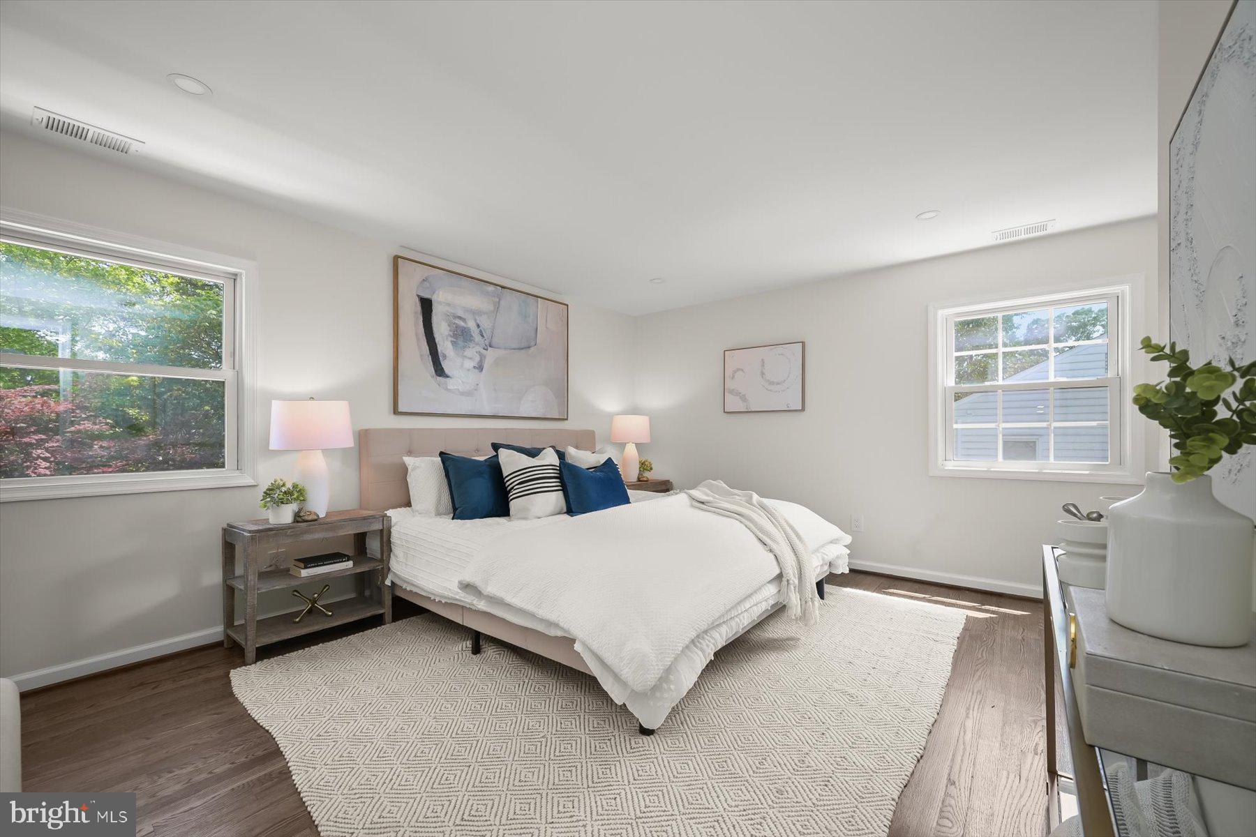 FOX HILLS - Residential