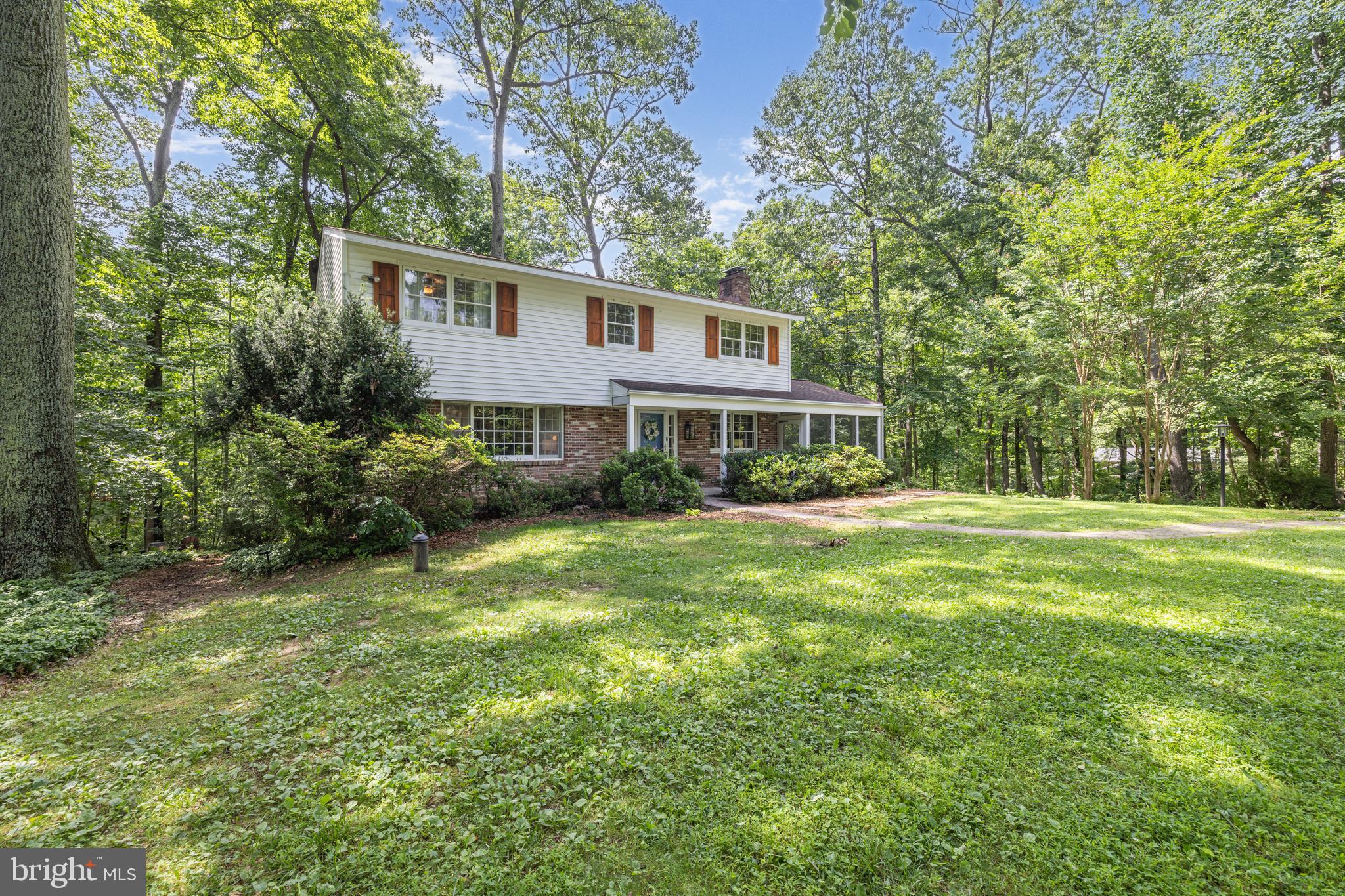 20720 WARFIELD COURT