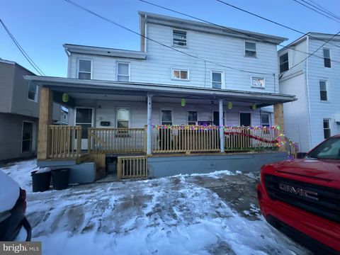 35 VINE STREET TAMAQUA PA 18252