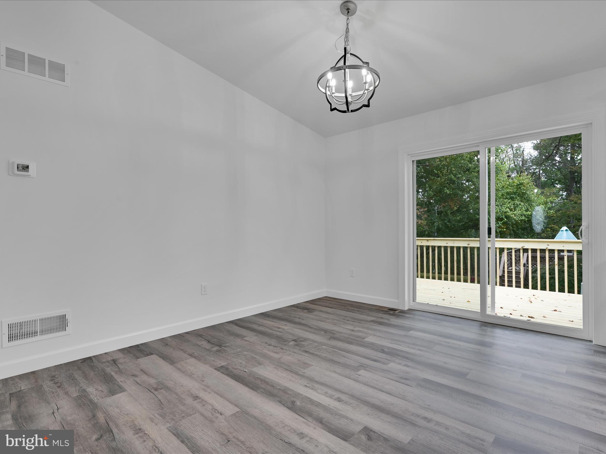 LAKE WYNONAH - Residential