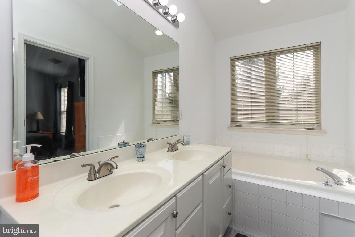 WILLOW BROOK - Residential