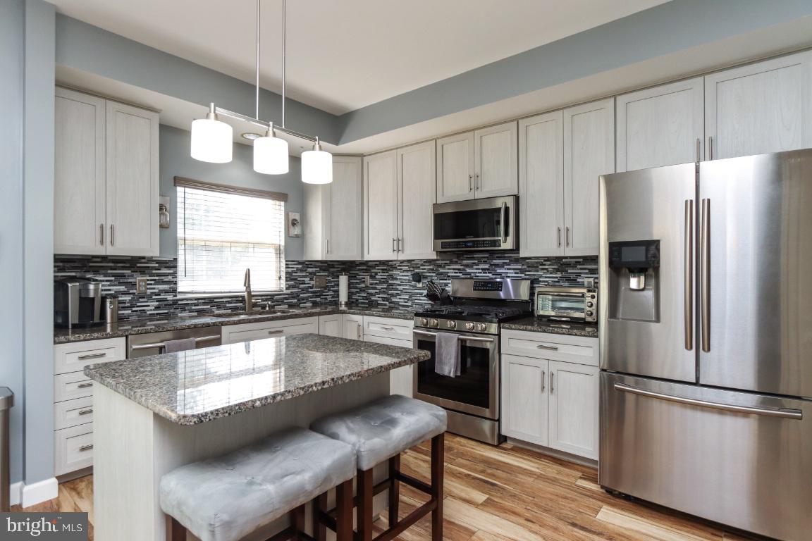 WILLOW BROOK - Residential