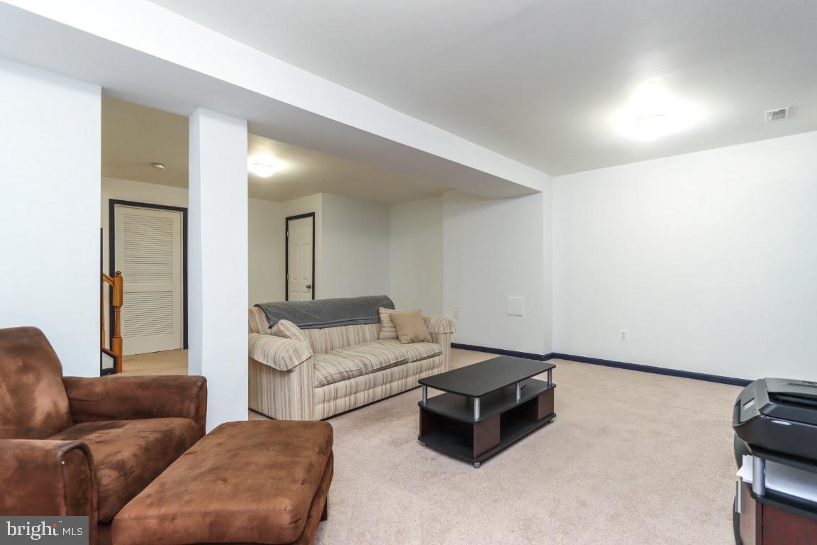 WILLOW BROOK - Residential