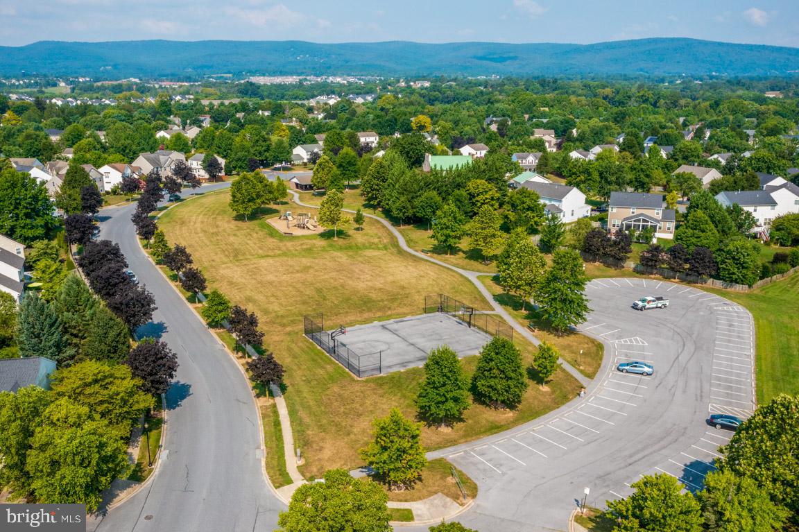 WILLOW BROOK - Residential