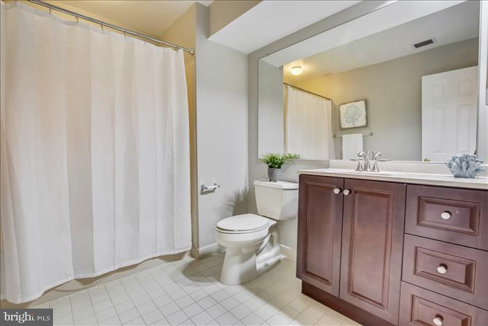 LANDSDOWNE - Residential