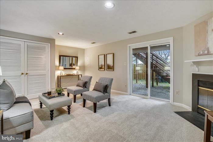 LANDSDOWNE - Residential