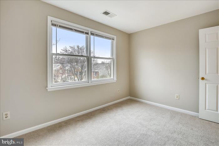 LANDSDOWNE - Residential