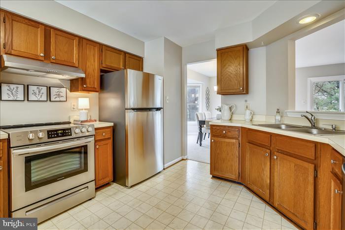 LANDSDOWNE - Residential