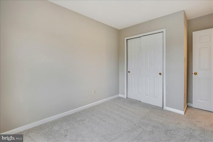 LANDSDOWNE - Residential