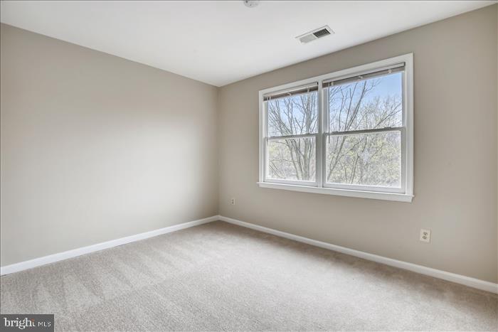 LANDSDOWNE - Residential