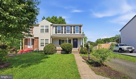 Photo of 14128 Morrison Court, WOODBRIDGE, VA 22193 (MLS # VAPW2119576)