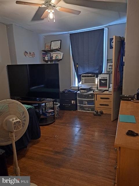 LAWNCREST - Residential