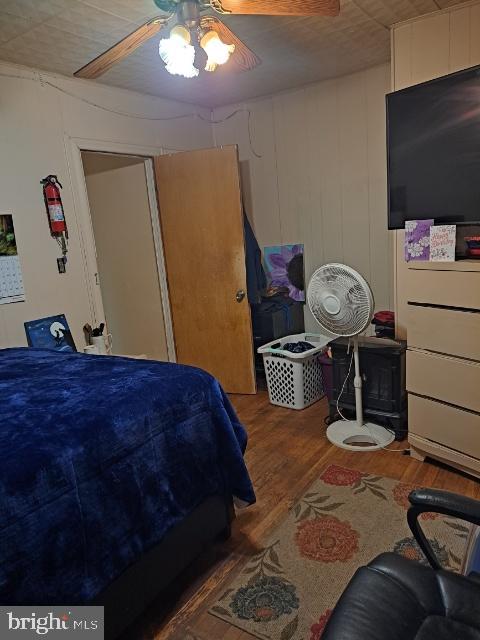 LAWNCREST - Residential
